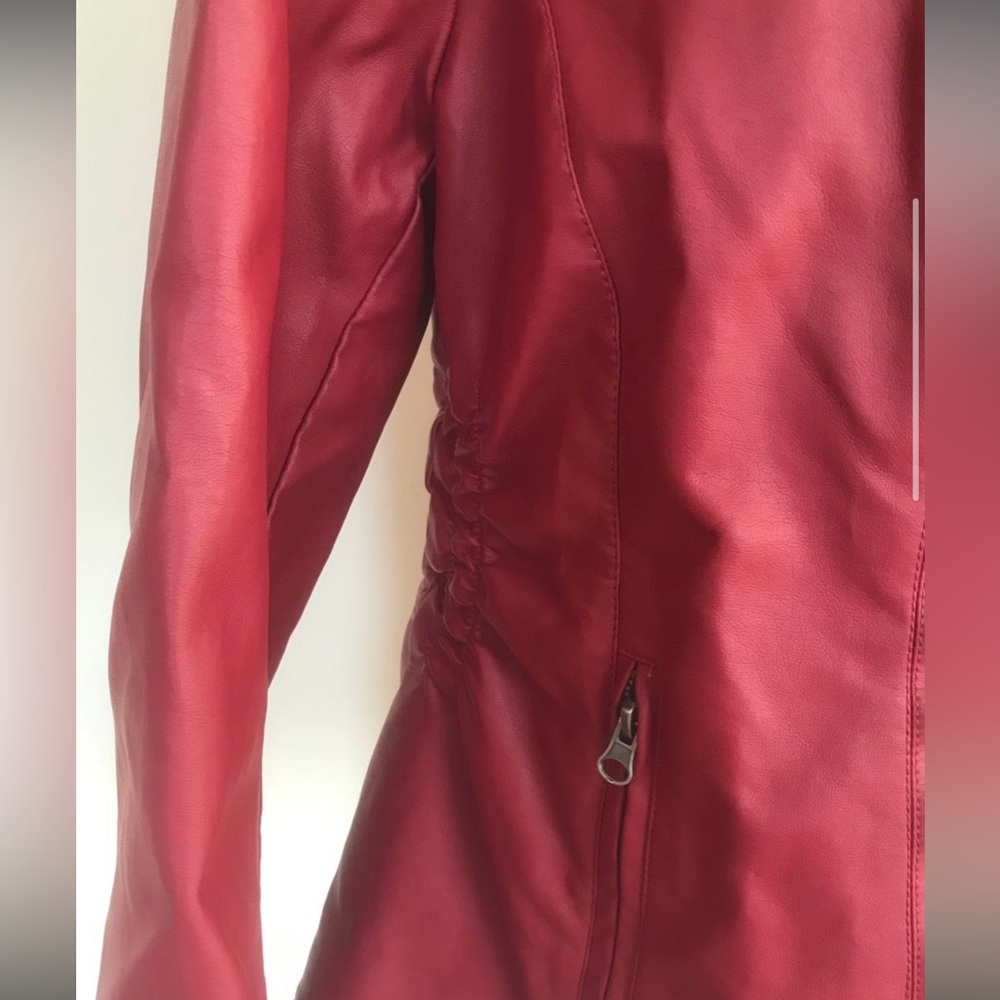 Baccini Vegan Red leather jacket - Picture 2 of 14